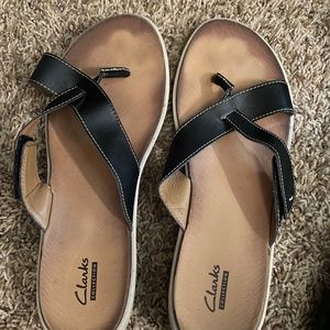 Clarks sandals size 9